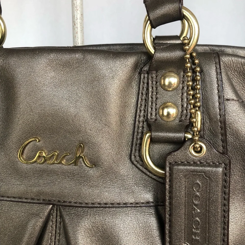 COACH Ashley Leather Hobo 2 strap